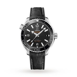 créateur de mode Omega